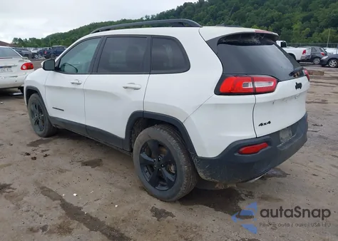 2018 Jeep Cherokee Latitude 4X4 z USA, uszkodzony, nr VIN 1C4PJMCX1JD541192